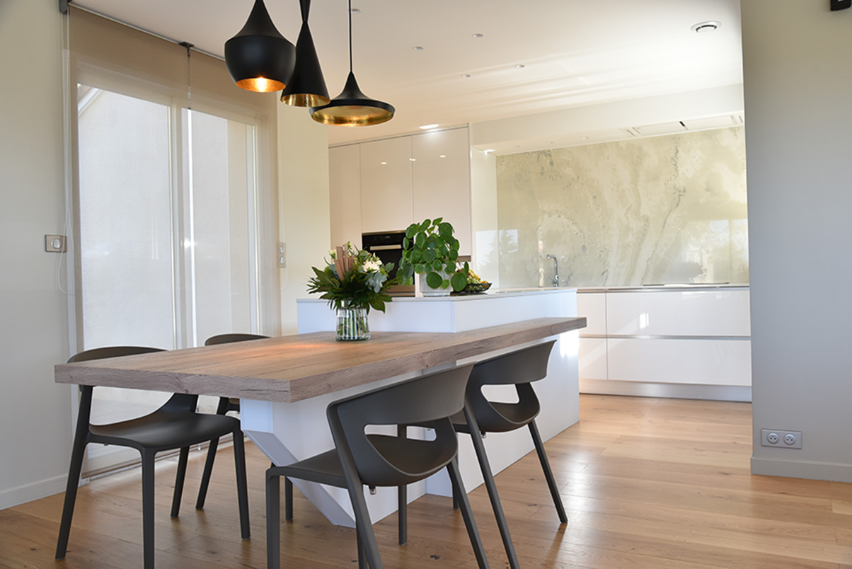 Cuisine linéaire blanche