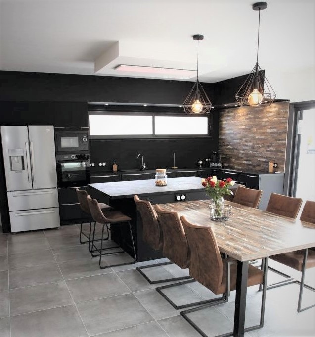 Cuisine noire et bois