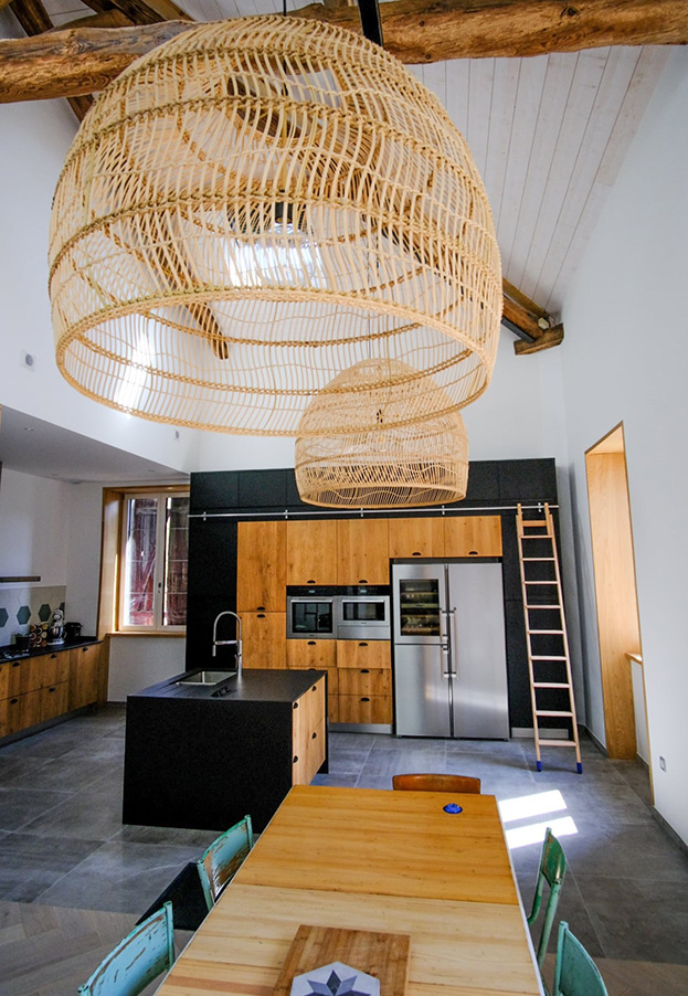 Cuisine noire et bois