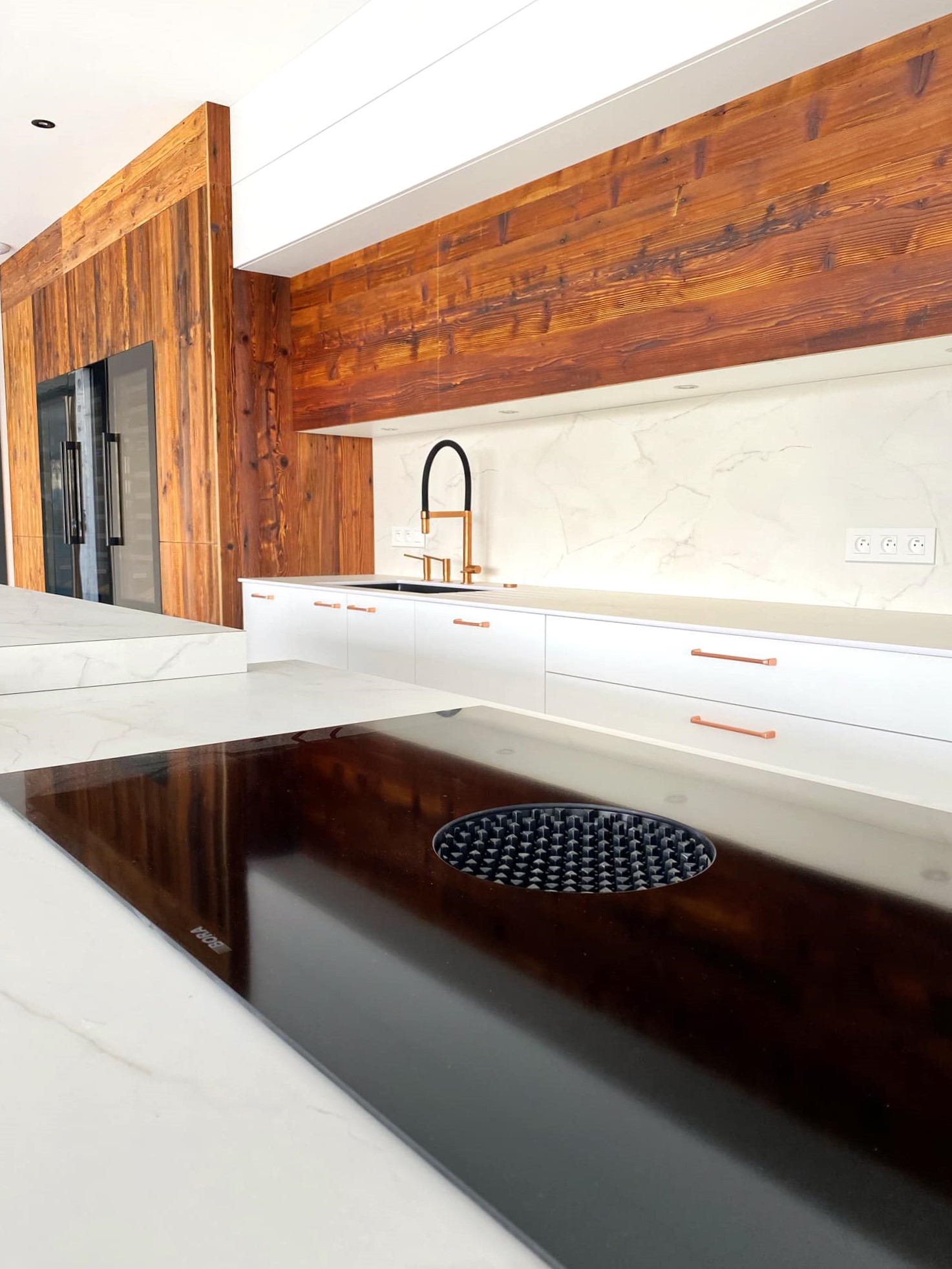 Cuisine blanche et bois