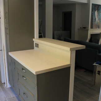 Cuisine bois gris et blanche