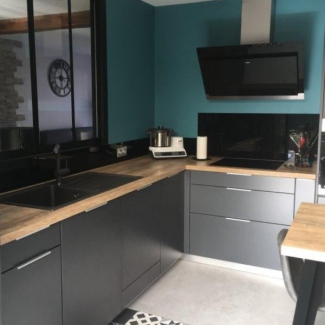 Cuisine noire et bois