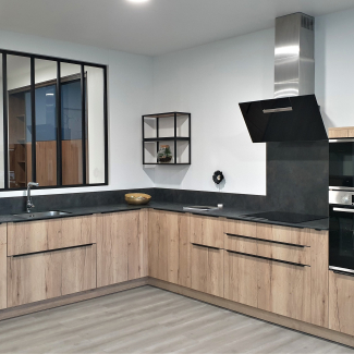 Cuisine noire et bois