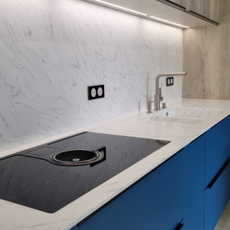 Cuisine bleue et blanc