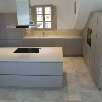 Cuisine blanche et grise