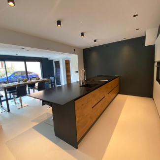 Cuisine blanche et bois