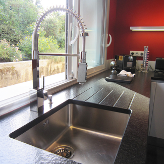 cuisine noire et blanche