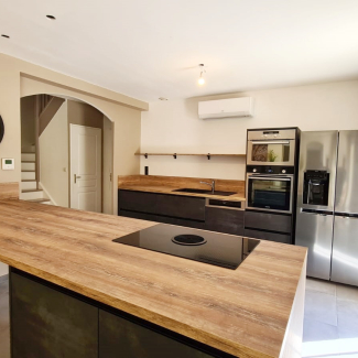 Ilot central avec hotte aspirante