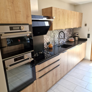 Cuisine noire et bois