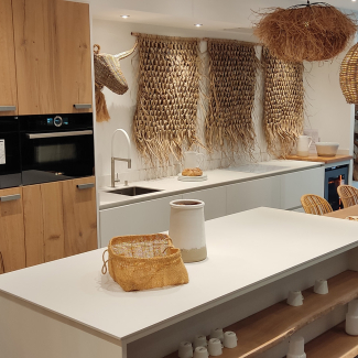 Cuisine blanche et bois