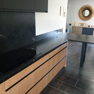 Cuisine noire et bois