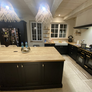 Cuisine noire et bois