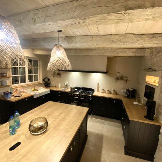 Cuisine noire et bois