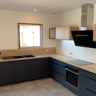 Cuisine noire et bois