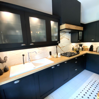 Cuisine noire et bois