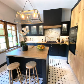 Cuisine noire et bois