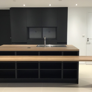 Cuisine noire et bois