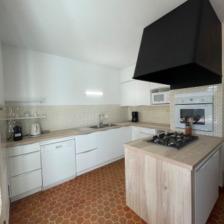 Cuisine bois et blanche