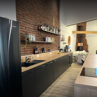 Cuisine noire et bois