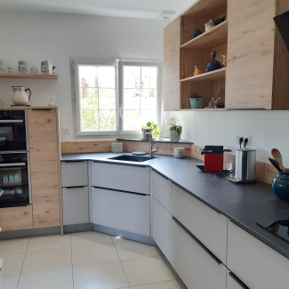 cuisine noire et blanche