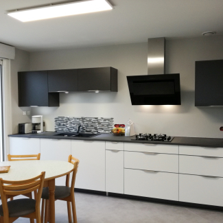 cuisine noire et blanche