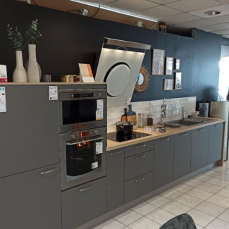 Cuisine grise et bois