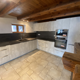 Cuisine en L bois blanc