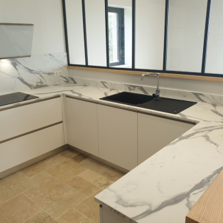 Cuisine en u marbre