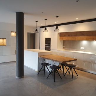 Cuisine blanche brillante