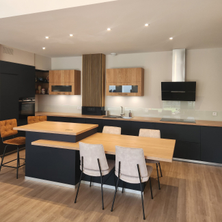 Cuisine noire et bois