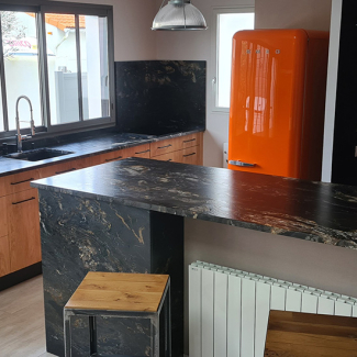 Cuisine noire et bois