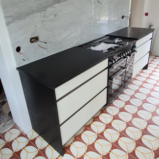 Cuisine blanche et noire