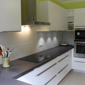 Cuisiniste Créa Cuisine situé à Le Rouret dans les Alpes Maritime