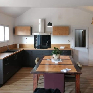 Cuisine noire et bois