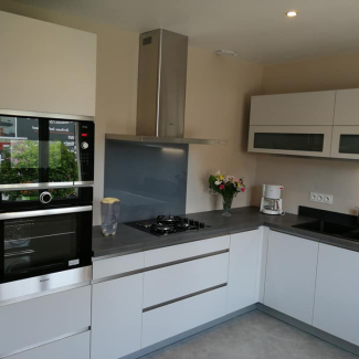 cuisine noire et blanche