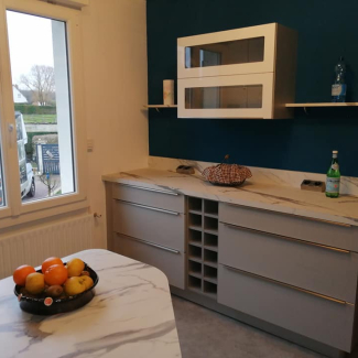 Cuisine crème et marbre