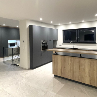 Cuisine noire et bois