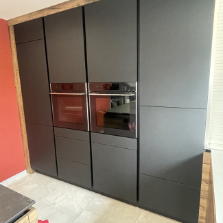 Cuisine noire et bois