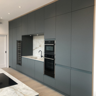 Cuisine grise sans poignée